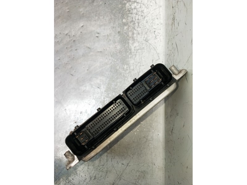 Recambio de centralita motor uce para seat leon (1m1) 1.9 tdi referencia OEM IAM 0281010683 038906012FK EDC15VM 1999