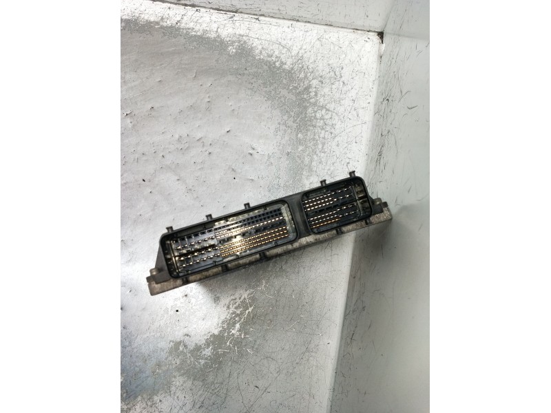 Recambio de centralita motor uce para toyota auris (_e15_) 2.0 d-4d (ade150_) referencia OEM IAM 8966102S30 MB2759000424 2006