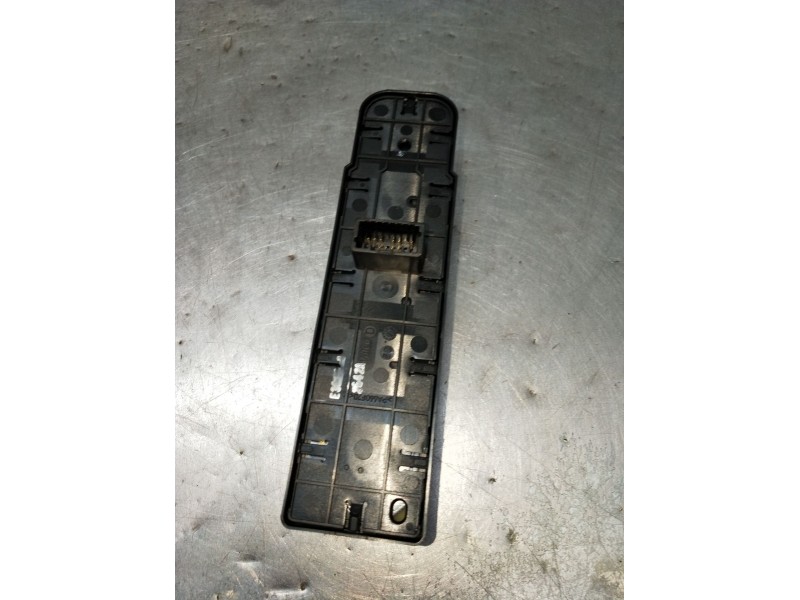 Recambio de mando elevalunas delantero izquierdo para renault scénic iii (jz0/1_) 1.5 dci (jz02, jz0r) referencia OEM IAM  5P 20