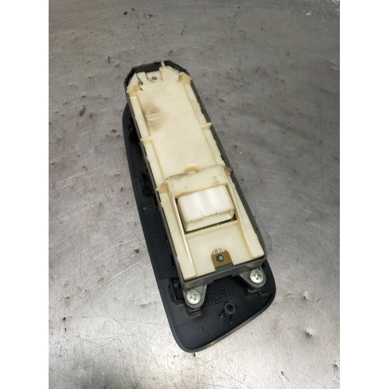 Recambio de mando elevalunas delantero izquierdo para toyota auris (_e15_) 2.0 d-4d (ade150_) referencia OEM IAM 7423202550 5P 2