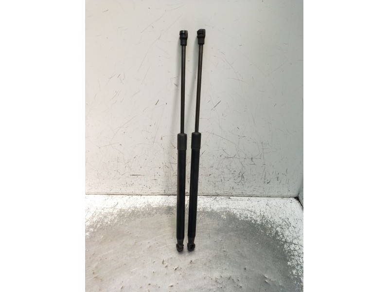 Recambio de amortiguadores maletero / porton para toyota auris (_e15_) 2.0 d-4d (ade150_) referencia OEM IAM 1525678  2006