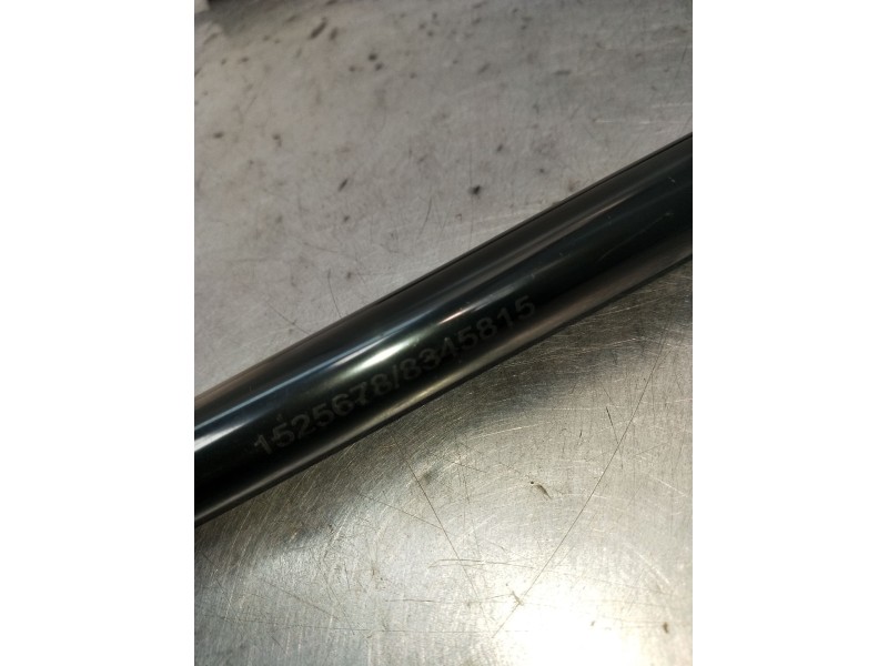 Recambio de amortiguadores maletero / porton para toyota auris (_e15_) 2.0 d-4d (ade150_) referencia OEM IAM 1525678  2006