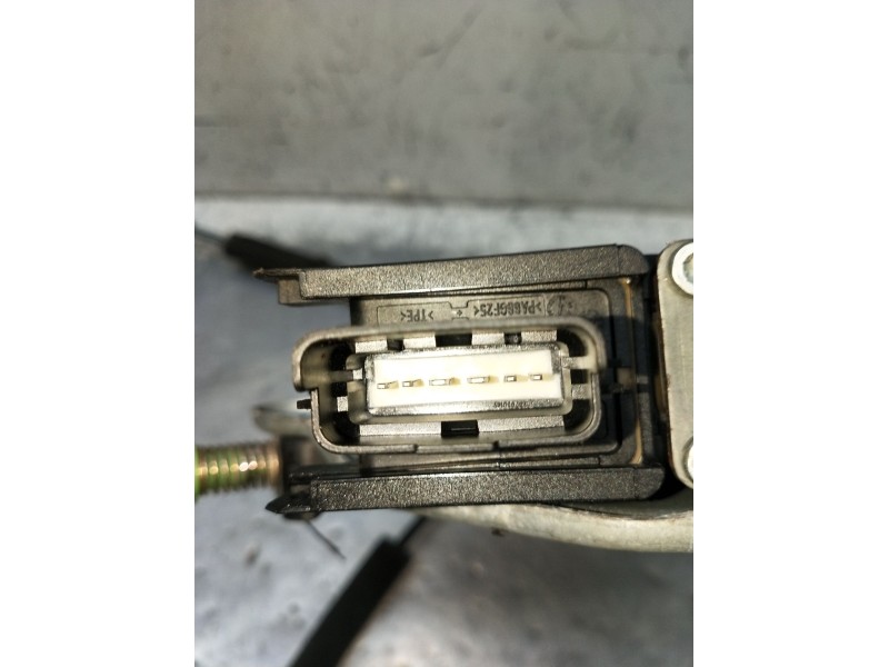 Recambio de elevalunas delantero izquierdo para ssangyong kyron 2.0 xdi referencia OEM IAM  5P 2005