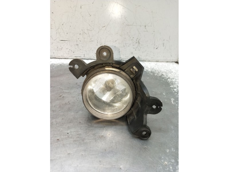Recambio de faro antiniebla derecho para ssangyong kyron 2.0 xdi referencia OEM IAM   2005
