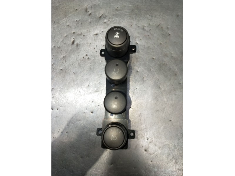 Recambio de mando calefaccion / aire acondicionado para ssangyong kyron 2.0 xdi referencia OEM IAM 8530109230  2005