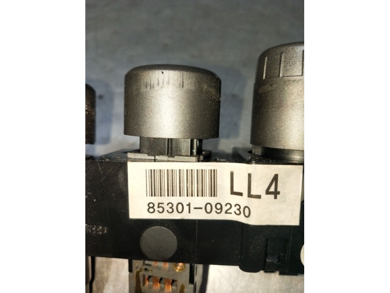 Recambio de mando calefaccion / aire acondicionado para ssangyong kyron 2.0 xdi referencia OEM IAM 8530109230  2005