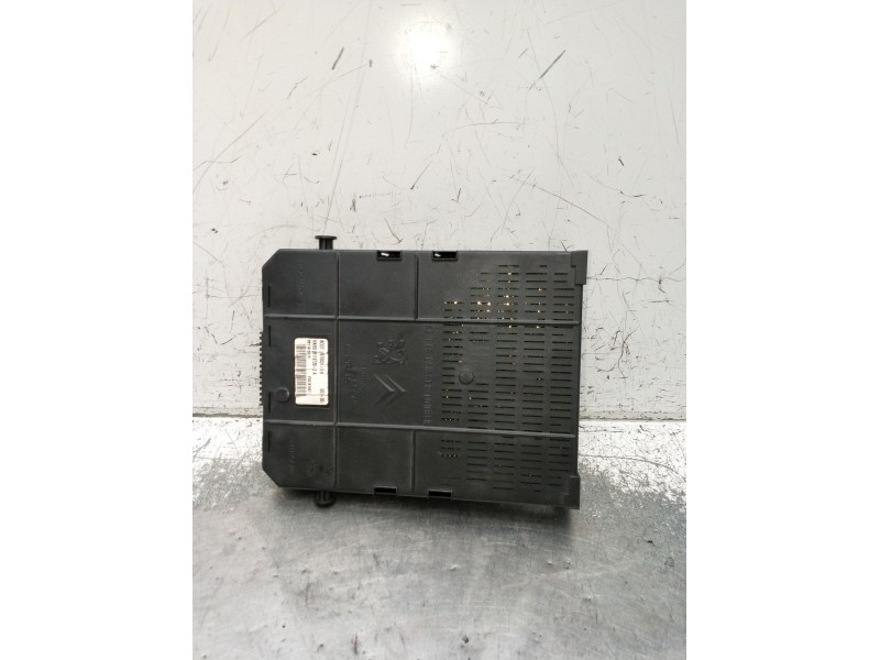 Recambio de caja reles / fusibles para peugeot 307 (3a/c) 1.6 16v referencia OEM IAM 216760315B 281197392A 2005