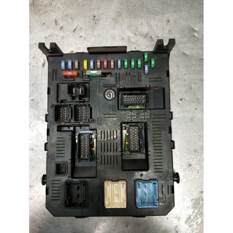 Recambio de caja reles / fusibles para peugeot 307 (3a/c) 1.6 16v referencia OEM IAM 216760315B 281197392A 2005