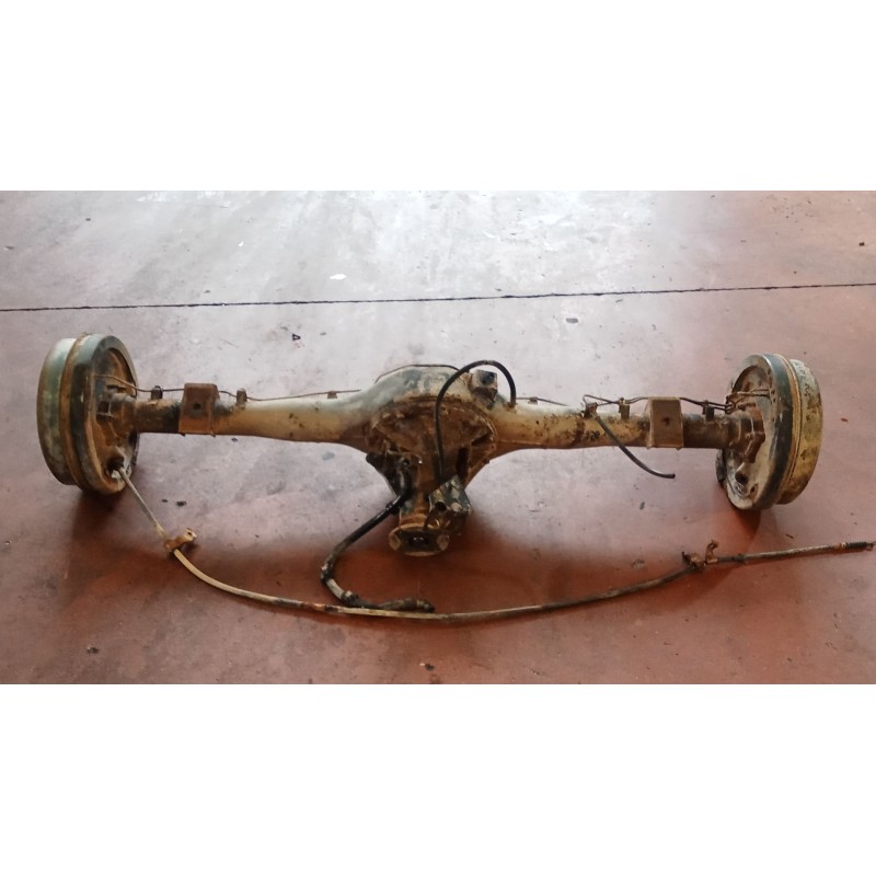 Recambio de puente trasero para mitsubishi l200 / triton (ka_t, kb_t) 2.5 di-d 4wd (kb4t) referencia OEM IAM TAMBOR  05