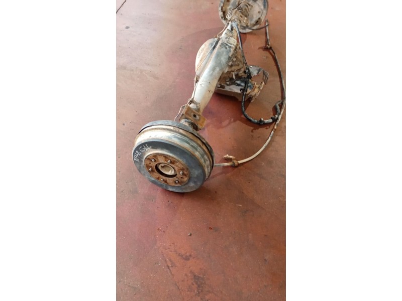 Recambio de puente trasero para mitsubishi l200 / triton (ka_t, kb_t) 2.5 di-d 4wd (kb4t) referencia OEM IAM TAMBOR  05