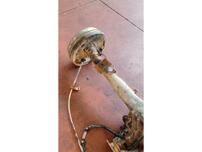 Recambio de puente trasero para mitsubishi l200 / triton (ka_t, kb_t) 2.5 di-d 4wd (kb4t) referencia OEM IAM TAMBOR  05