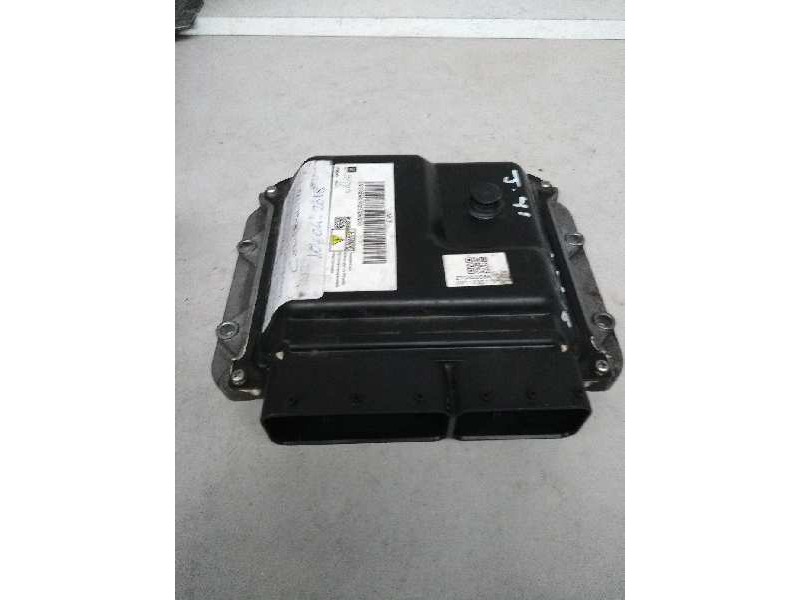 Recambio de centralita motor uce para opel astra j lim. 1.7 16v cdti referencia OEM IAM 55575315 MB2758009553 AALP