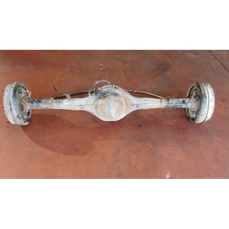 Recambio de puente trasero para mitsubishi l200 / triton (ka_t, kb_t) 2.5 di-d 4wd (kb4t) referencia OEM IAM TAMBOR  05