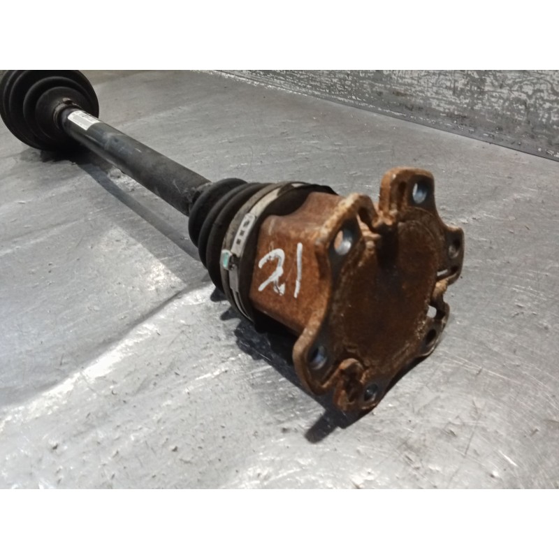 Recambio de transmision delantera izquierda para audi a4 b7 (8ec) 2.0 tdi 16v referencia OEM IAM 8E0407271AT  05