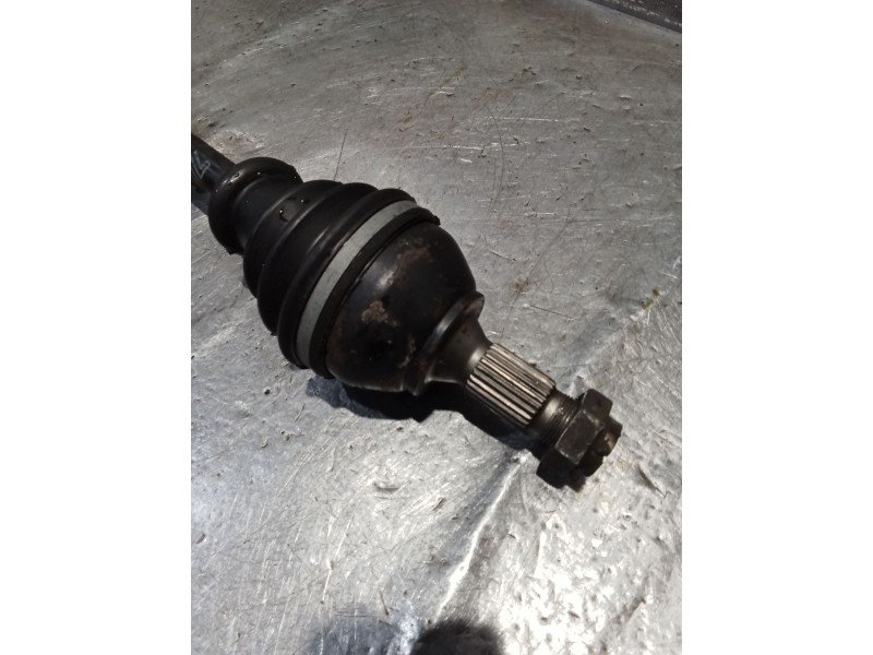 Recambio de transmision delantera izquierda para peugeot 309 i (10c, 10a) 1.4 referencia OEM IAM   85