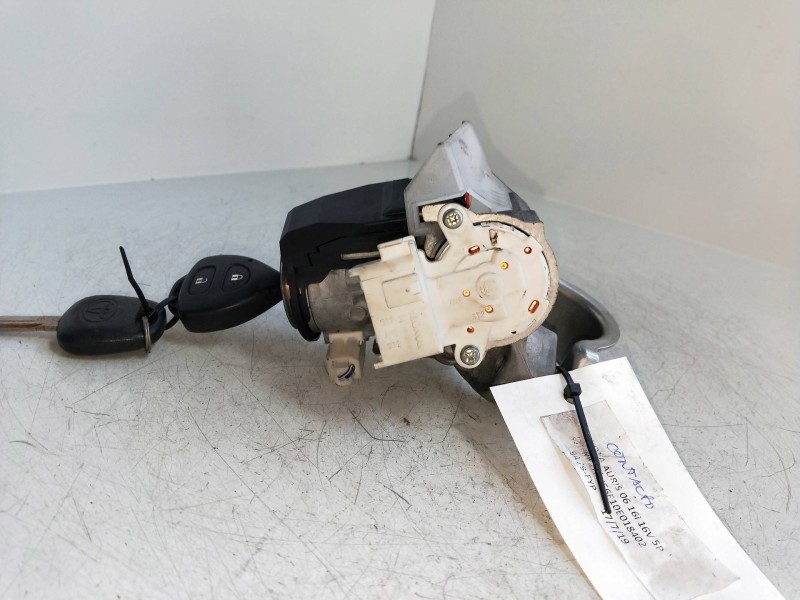 Recambio de conmutador de arranque para toyota auris 1.6 16v cat referencia OEM IAM N0502638639  