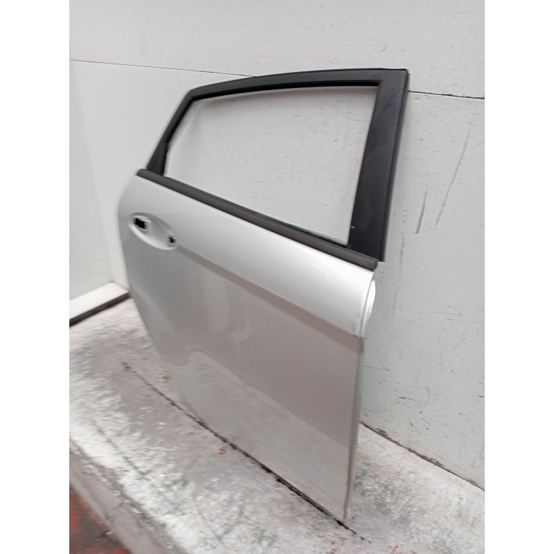 Recambio de puerta trasera derecha para ford fiesta vi (cb1, ccn) 1.6 tdci referencia OEM IAM   