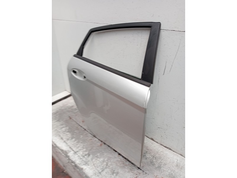 Recambio de puerta trasera derecha para ford fiesta vi (cb1, ccn) 1.6 tdci referencia OEM IAM   