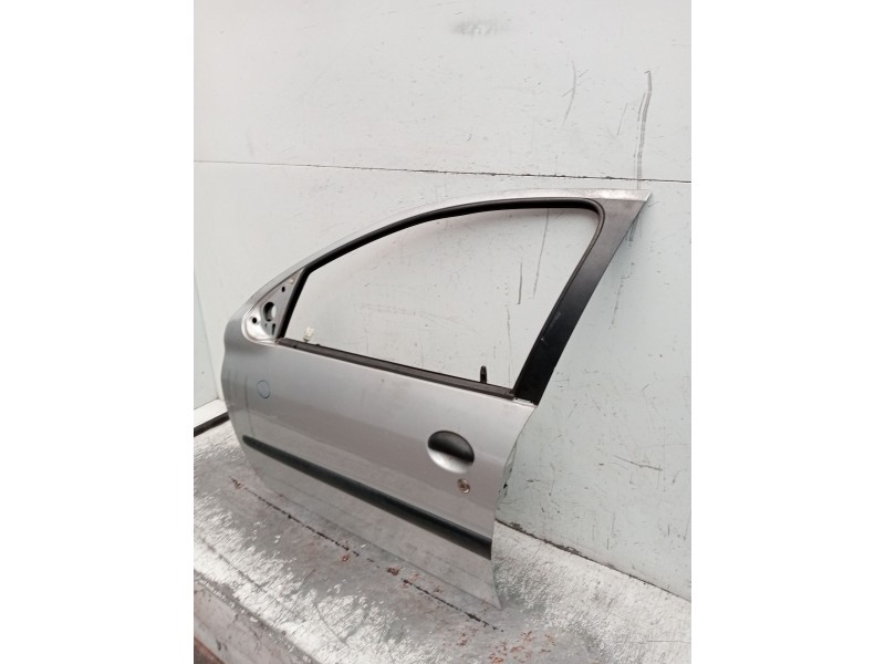 Recambio de puerta delantera izquierda para peugeot 206 hatchback (2a/c) 1.6 i referencia OEM IAM   