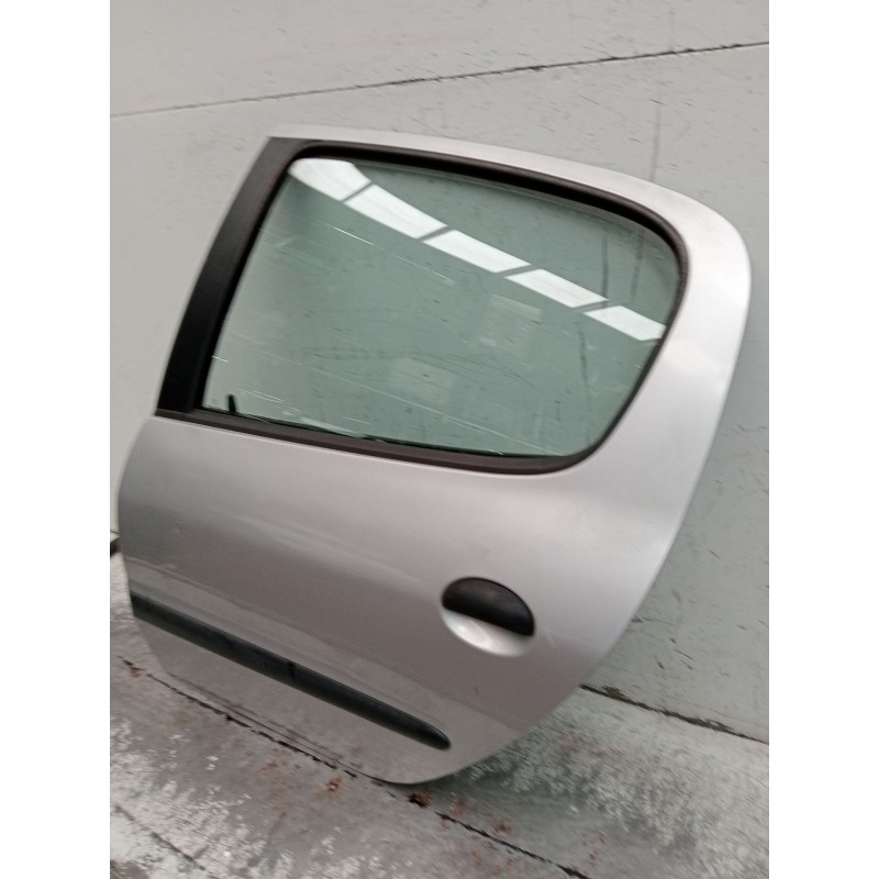 Recambio de puerta trasera izquierda para peugeot 206 hatchback (2a/c) 1.6 i referencia OEM IAM   
