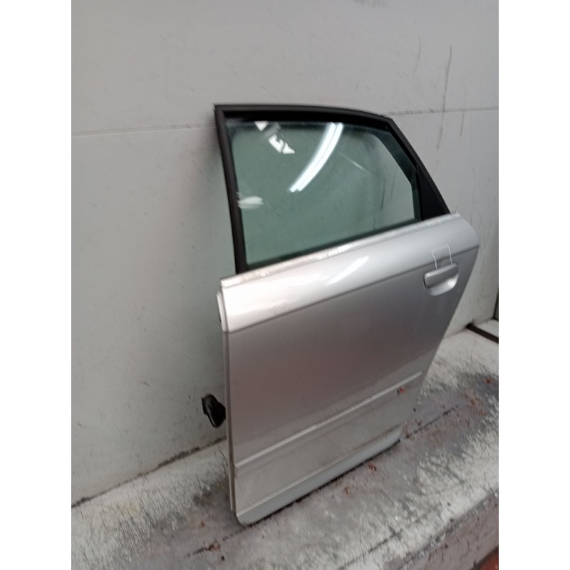 Recambio de puerta trasera izquierda para audi a4 b7 (8ec) 2.0 tdi 16v referencia OEM IAM   