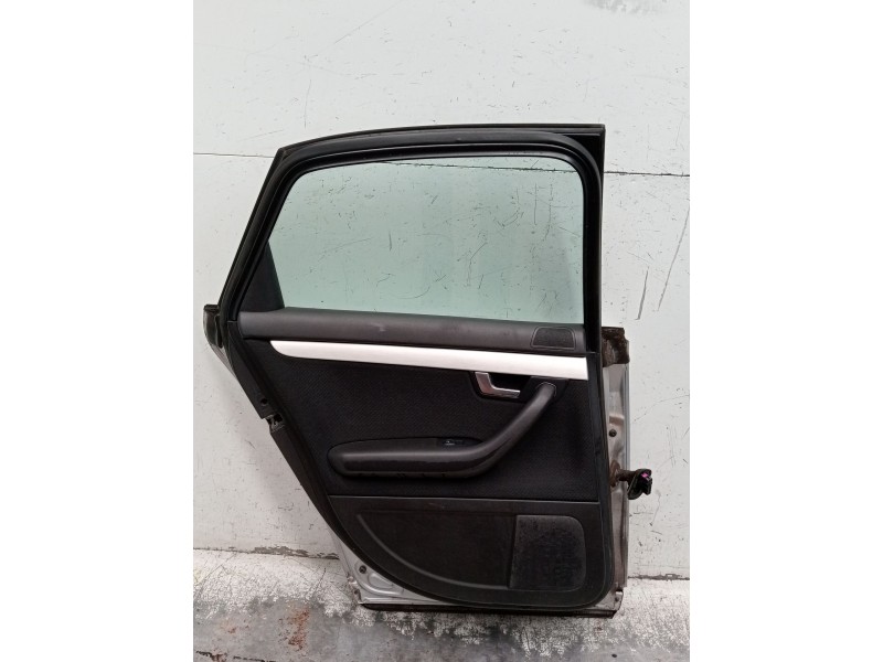 Recambio de puerta trasera izquierda para audi a4 b7 (8ec) 2.0 tdi 16v referencia OEM IAM   