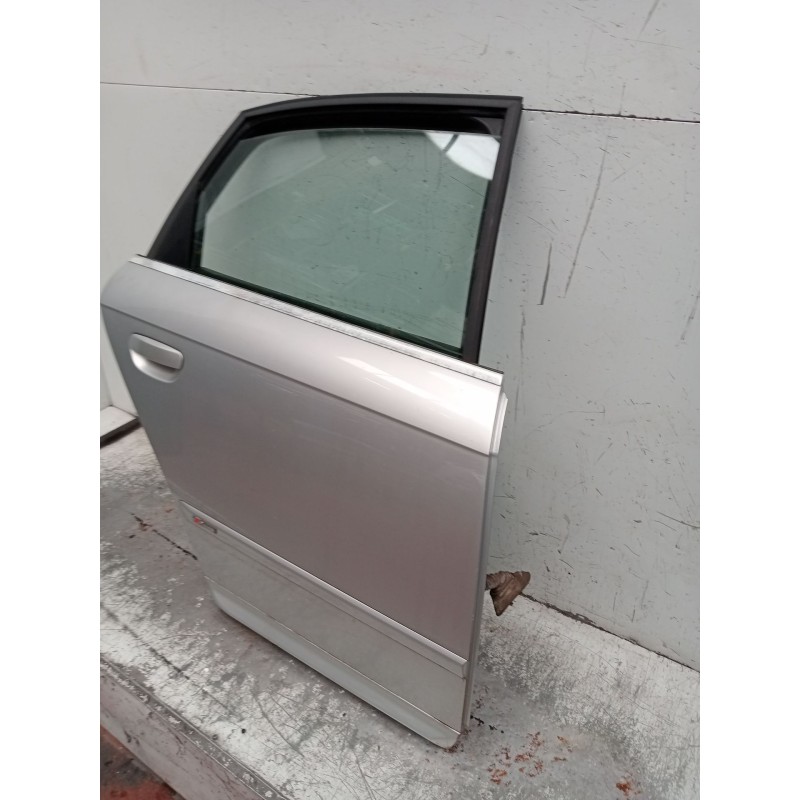 Recambio de puerta trasera derecha para audi a4 b7 (8ec) 2.0 tdi 16v referencia OEM IAM   