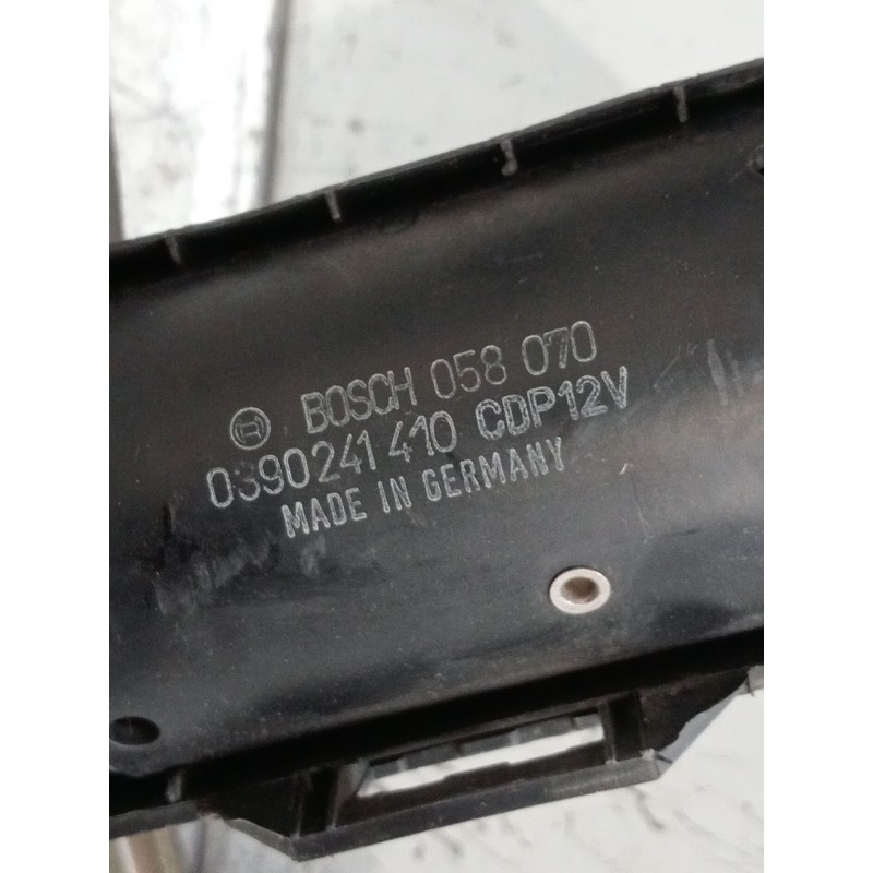 Recambio de motor limpia delantero para mercedes-benz 124 sedán (w124) 300 d (124.130) referencia OEM IAM 0390241 058070 1989