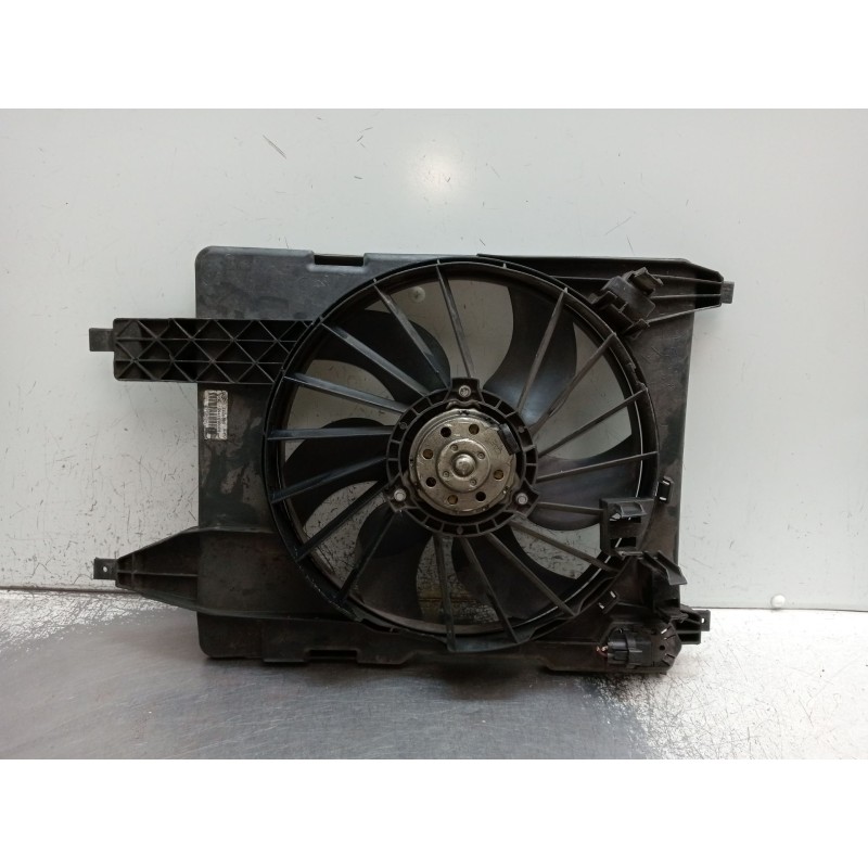 Recambio de electroventilador para renault megane ii station wagon (km0/1_) 1.9 dci referencia OEM IAM 8200151465 5020232 2006
