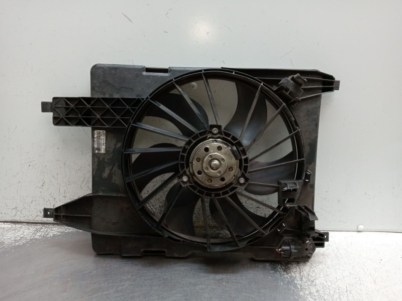 Recambio de electroventilador para renault megane ii station wagon (km0/1_) 1.9 dci referencia OEM IAM 8200151465 5020232 2006