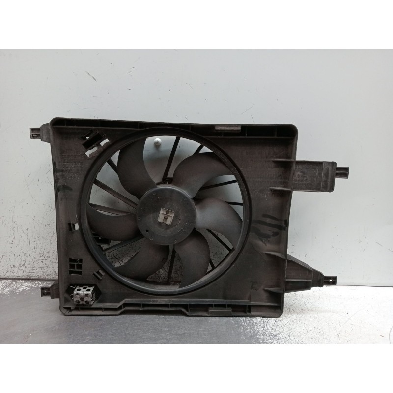 Recambio de electroventilador para renault megane ii station wagon (km0/1_) 1.9 dci referencia OEM IAM 8200151465 5020232 2006