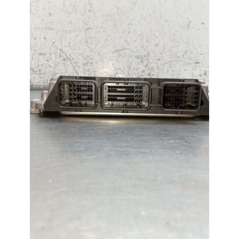 Recambio de centralita motor uce para renault megane ii station wagon (km0/1_) 1.9 dci referencia OEM IAM 0281012589 8200527725 