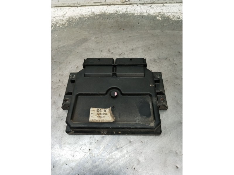 Recambio de centralita motor uce para renault kangoo express (fc0/1_) d 65 1.9 (fc0e, fc02, fc0j, fc0n) referencia OEM IAM 82003