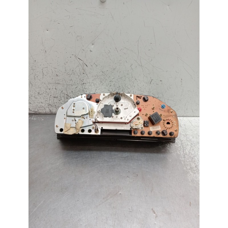 Recambio de cuadro instrumentos para mercedes-benz 124 sedán (w124) 300 d (124.130) referencia OEM IAM 1245437321 110008316 1989