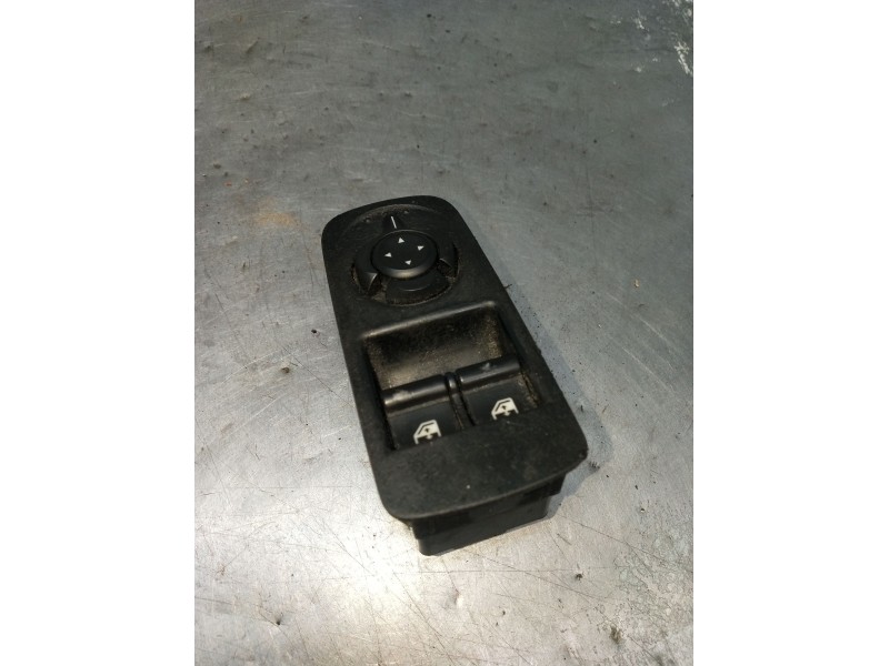 Recambio de mando elevalunas delantero izquierdo para alfa romeo mito (955_) 1.4 (955axb1b) referencia OEM IAM 01560851700 3P 20