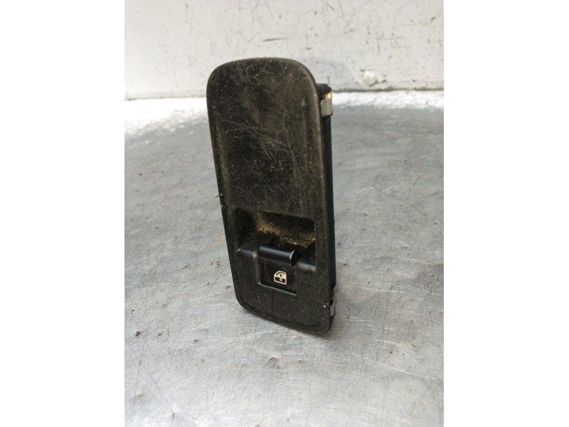 Recambio de mando elevalunas delantero derecho para alfa romeo mito (955_) 1.4 (955axb1b) referencia OEM IAM  3P 2008