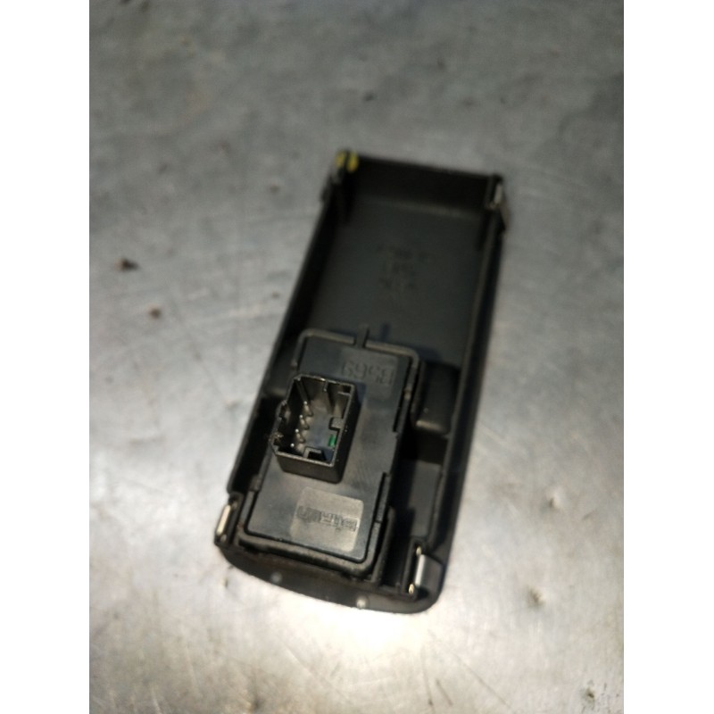 Recambio de mando elevalunas delantero derecho para alfa romeo mito (955_) 1.4 (955axb1b) referencia OEM IAM  3P 2008