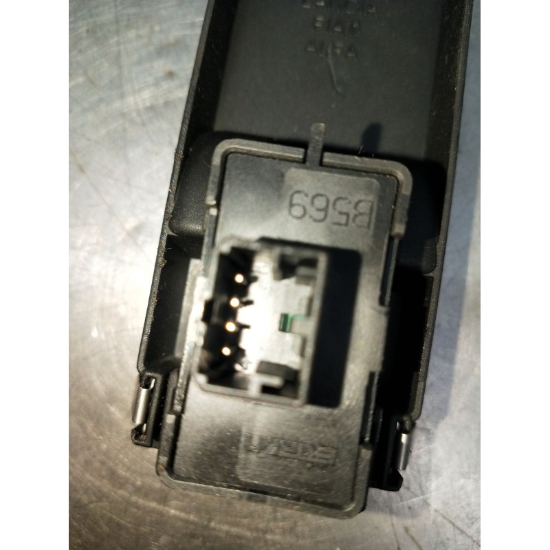 Recambio de mando elevalunas delantero derecho para alfa romeo mito (955_) 1.4 (955axb1b) referencia OEM IAM  3P 2008