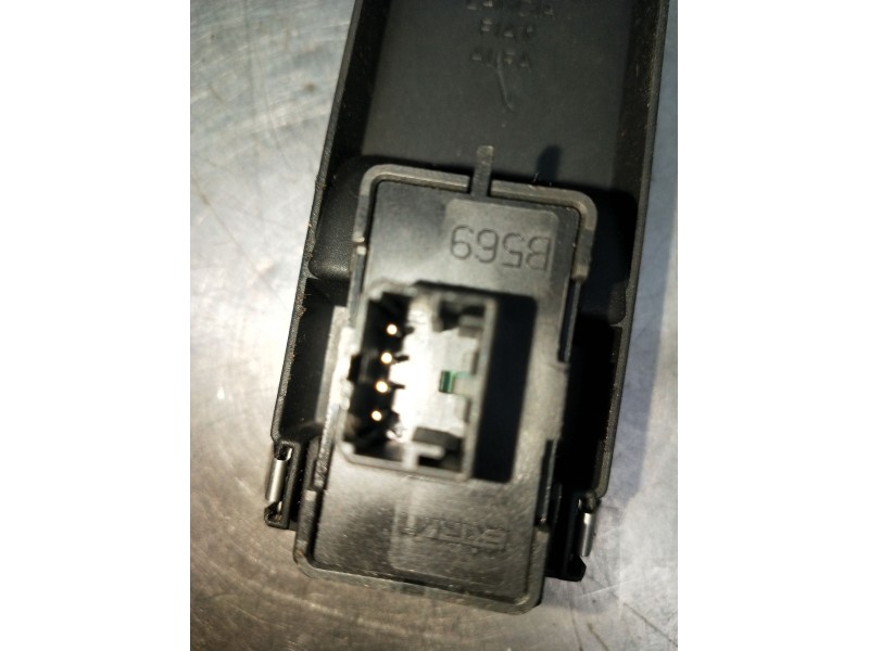 Recambio de mando elevalunas delantero derecho para alfa romeo mito (955_) 1.4 (955axb1b) referencia OEM IAM  3P 2008