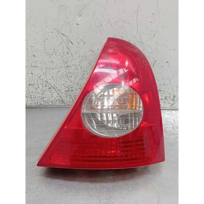 Recambio de piloto trasero derecho para renault clio ii (bb_, cb_) 1.5 dci (b/cb3m) referencia OEM IAM 8200071414  2001