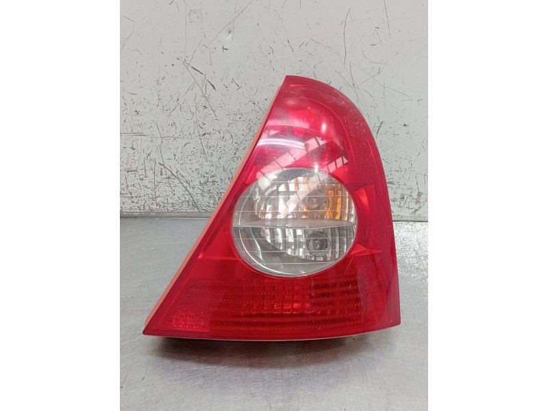 Recambio de piloto trasero derecho para renault clio ii (bb_, cb_) 1.5 dci (b/cb3m) referencia OEM IAM 8200071414  2001