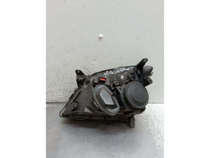 Recambio de faro derecho para opel vectra c gts (z02) 2.2 dti 16v (f68) referencia OEM IAM 15588800  