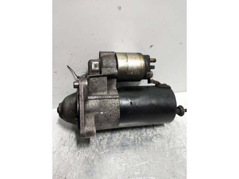 Recambio de motor arranque para volvo v40 familiar 2.0 16v referencia OEM IAM 0001107076 BOSCH 