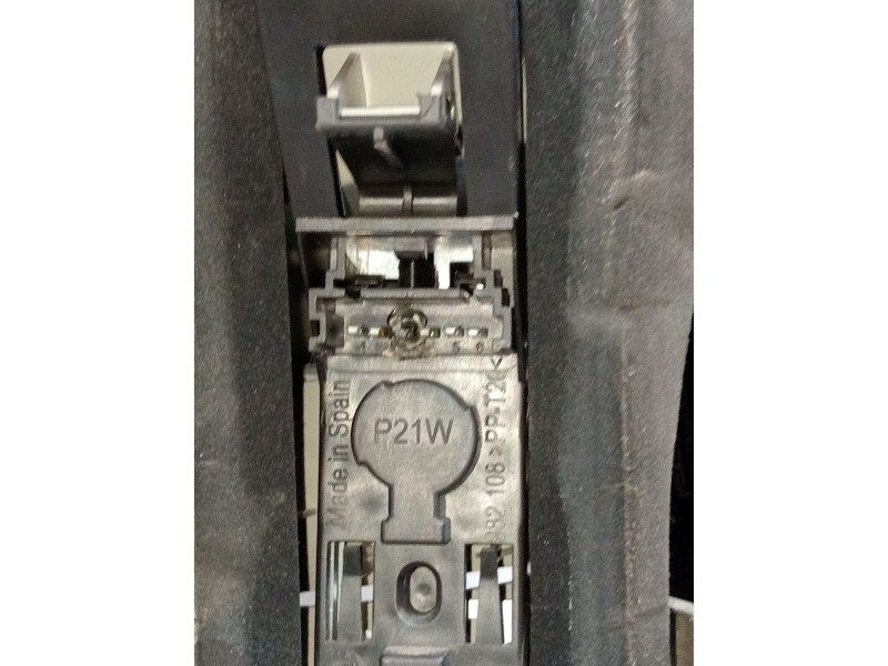 Recambio de piloto trasero derecho para renault megane ii station wagon (km0/1_) 1.9 dci referencia OEM IAM   2006