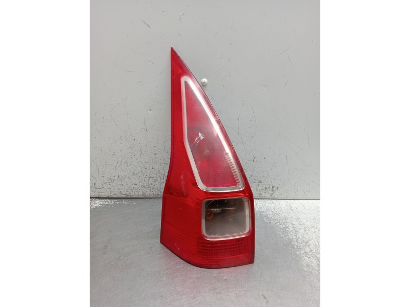 Recambio de piloto trasero izquierdo para renault megane ii station wagon (km0/1_) 1.9 dci referencia OEM IAM   2006