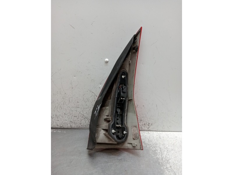 Recambio de piloto trasero izquierdo para renault megane ii station wagon (km0/1_) 1.9 dci referencia OEM IAM   2006