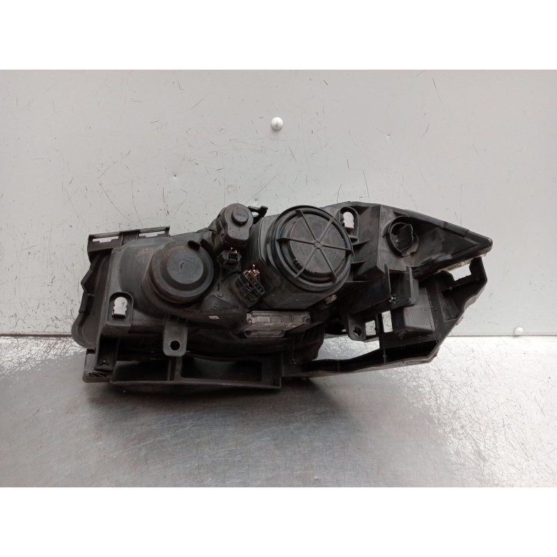Recambio de faro derecho para renault megane ii station wagon (km0/1_) 1.9 dci referencia OEM IAM 8200412748A XENON 89312780 200
