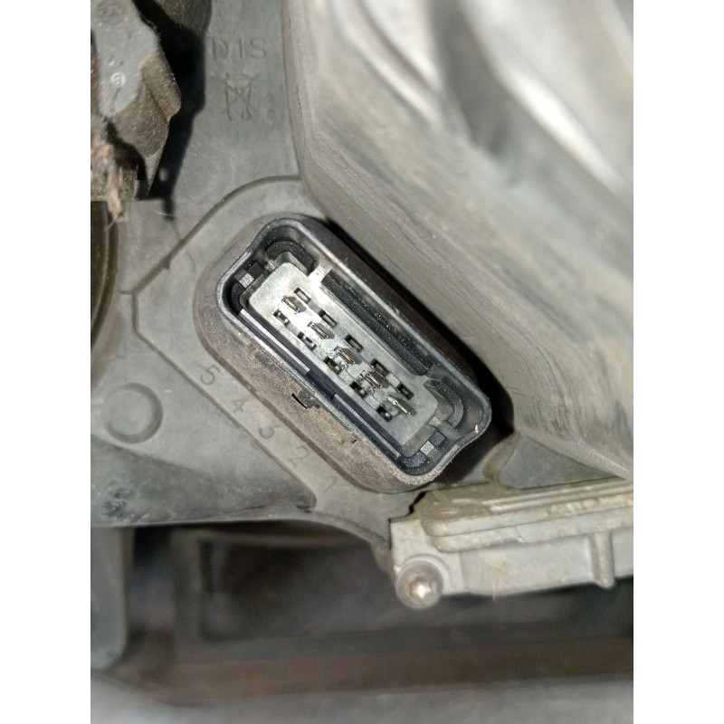 Recambio de faro derecho para renault megane ii station wagon (km0/1_) 1.9 dci referencia OEM IAM 8200412748A XENON 89312780 200