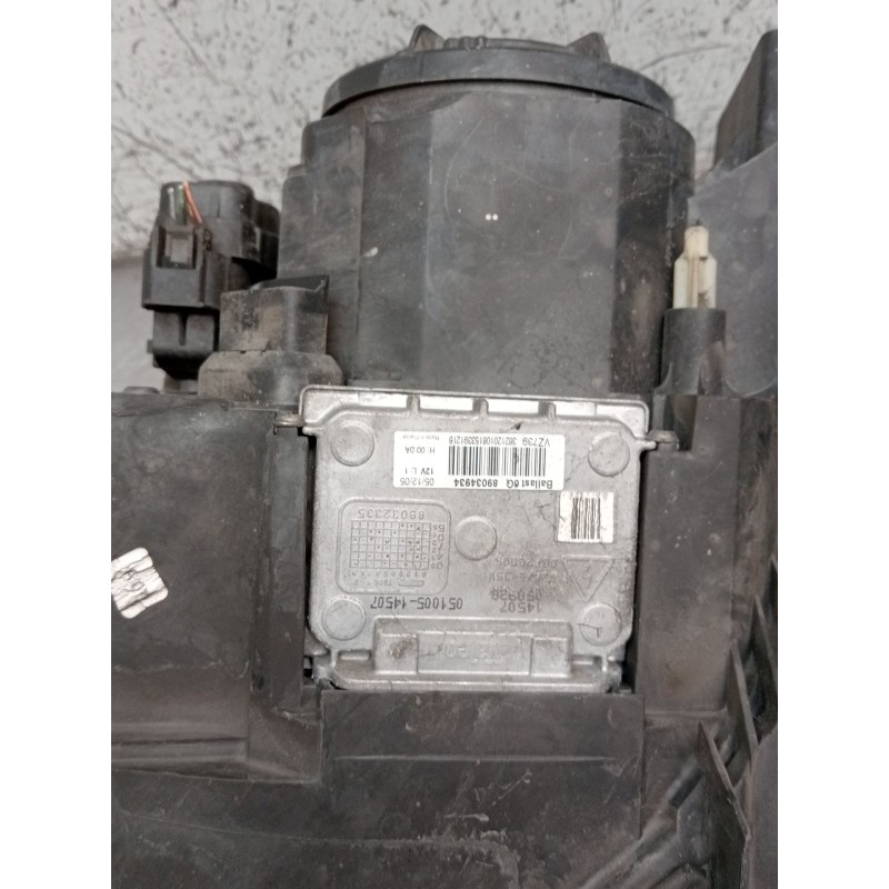 Recambio de faro derecho para renault megane ii station wagon (km0/1_) 1.9 dci referencia OEM IAM 8200412748A XENON 89312780 200