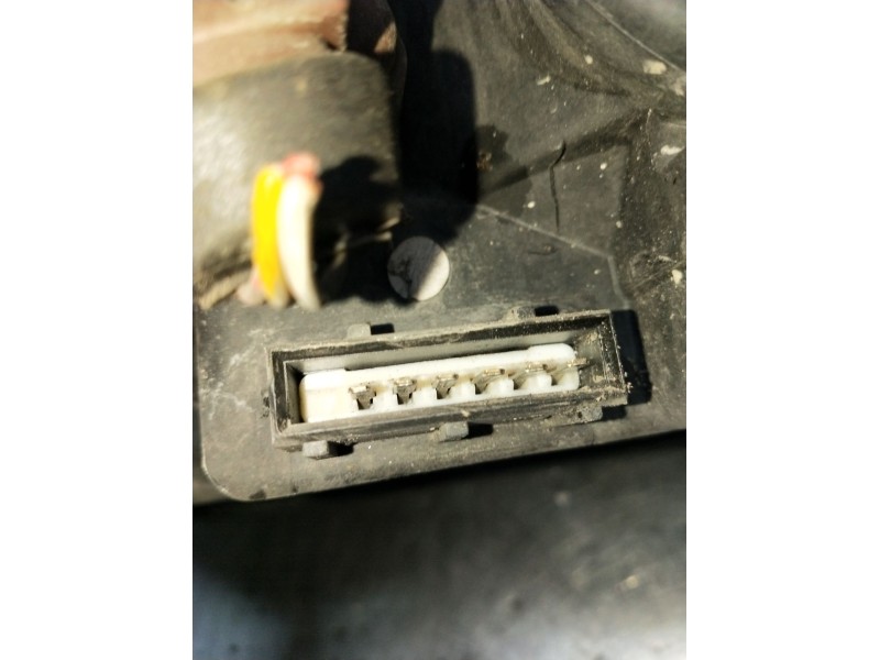 Recambio de faro derecho para peugeot 406 (8b) 1.9 td referencia OEM IAM 0301037022  1995